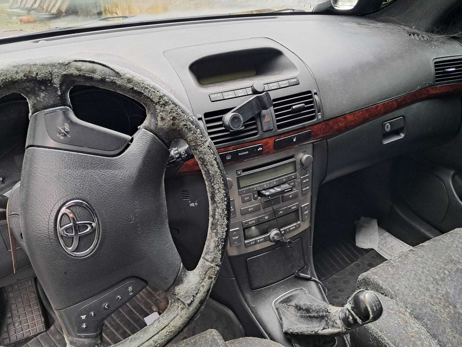 Toyota avensis e ford cmax ( batidos ) para venda