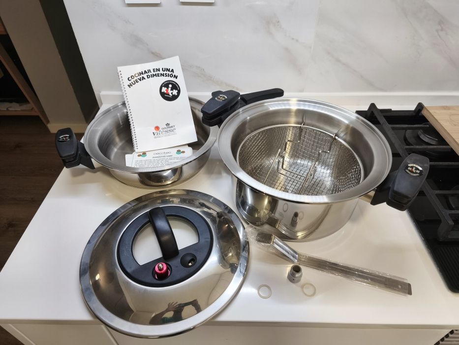 Conjunto de 2 panelas