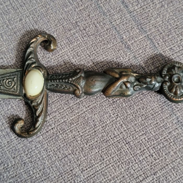 Stary nóż do otwierania kopert