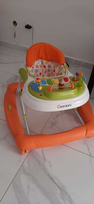 andarilho infantil e cadeira de jantar infantil, kids walker and chair