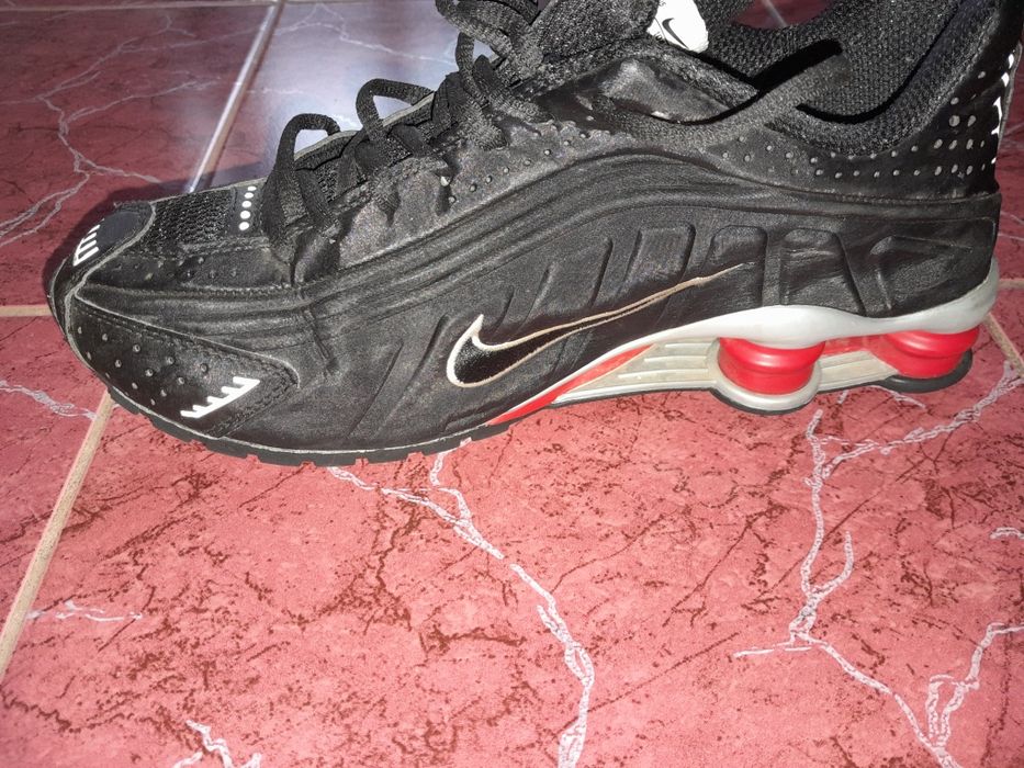 Кросівки Nike SHOX