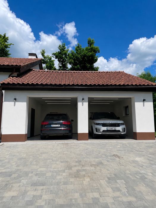 Продам будинок 380 м², ділянка 12 соток, гараж, готовий дизайн-проєкт