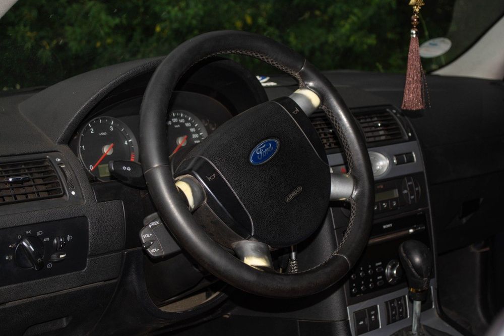Ford Mondeo 3 2004