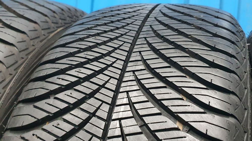 4 x 215/55 R17 Opony całoroczne Goodyear ! Rok 2024 ! 8mm