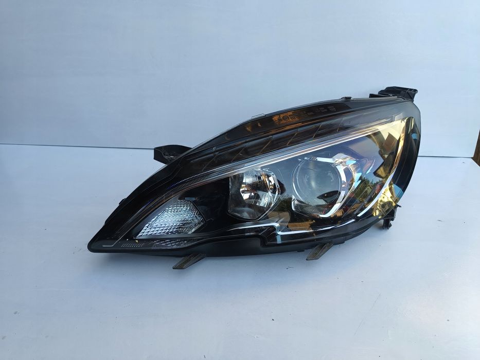 peugeot 308 t9 lift 17r-> lampa lewy przód led 9816990880 kompletna