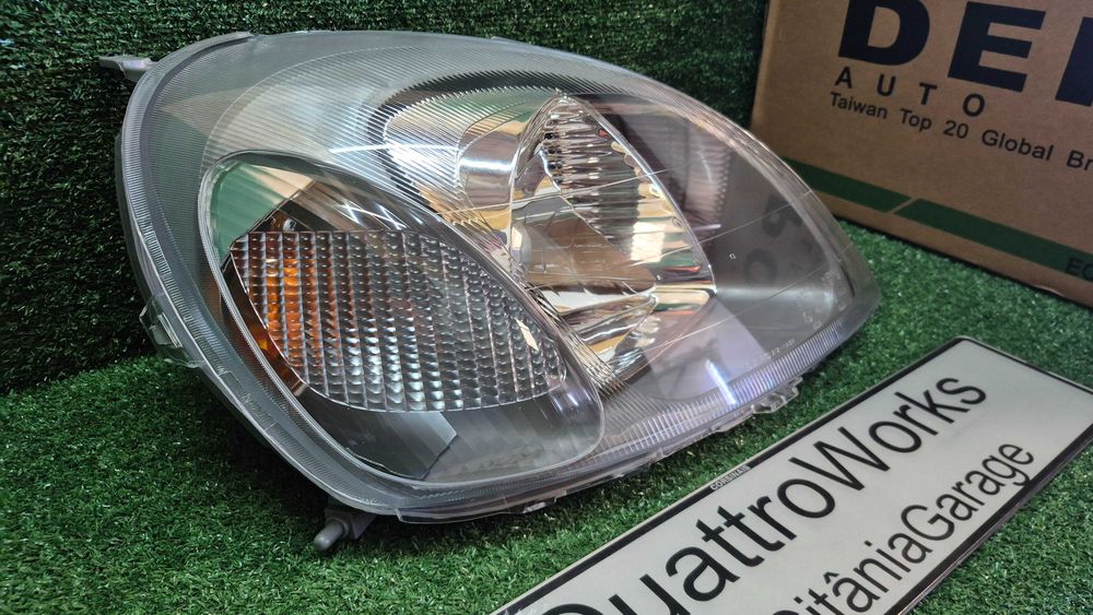 Otica Farol Direito Toyota Yaris P1 1999 a 2003 Ref. 212-11A2R-LD-EM NOVO DEPO