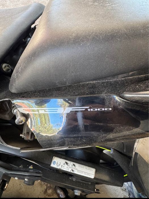 Honda CBF 1000 batida