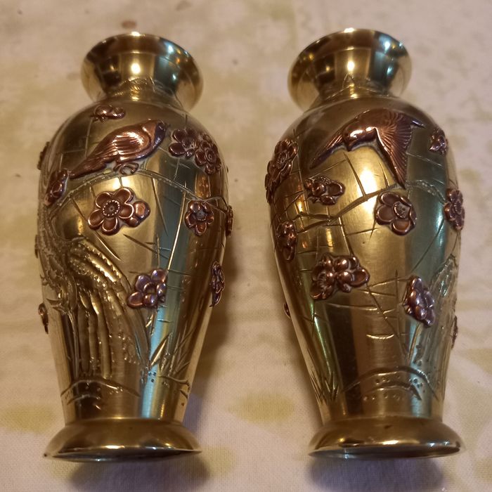 Par de jarrinhas japonesas do Séc.XIX cerca 1880