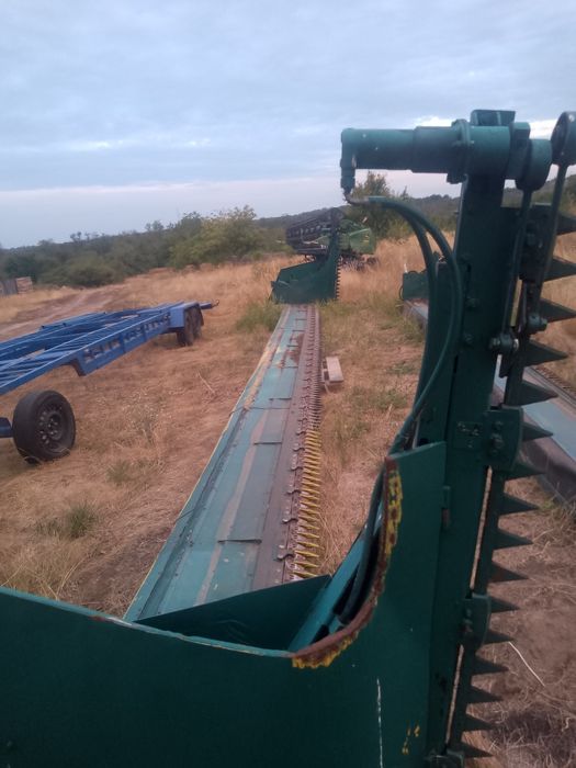 жатка Джон дір 635F з ріпаковим столом