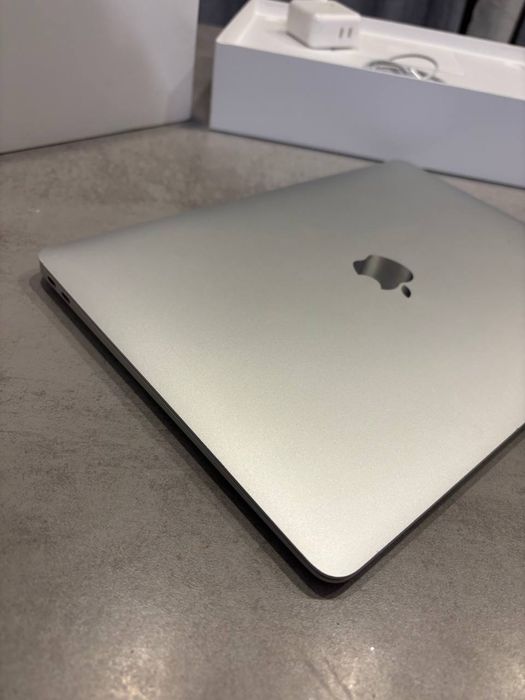 MacBook air 2019