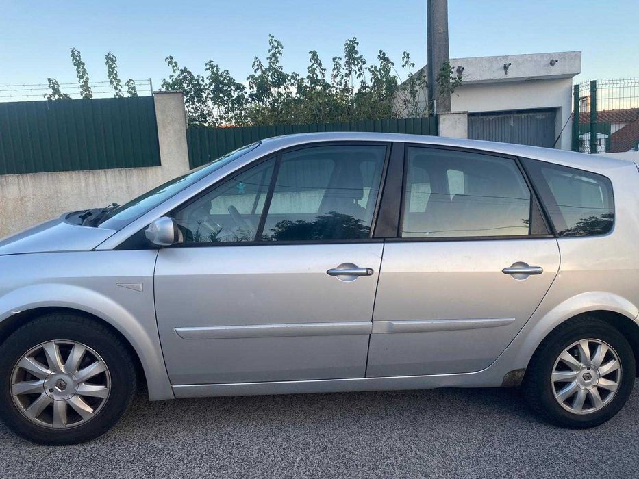 RENAULT GRAND SCÉNIC II (jm) 1.5 dci 105 cv foto 3