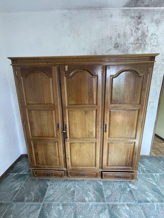 Guarda roupa/ Roupeiro