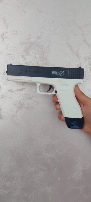 Водяний пістолет Glock електричний  Водний пистолет на аккумуляторе