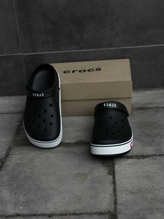 Повседневные Crocs мужские Black\White распродажа! Легкие Крокс Хит!