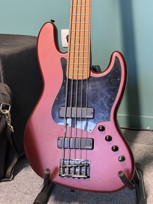 Squier Contemporary Jazz Bass