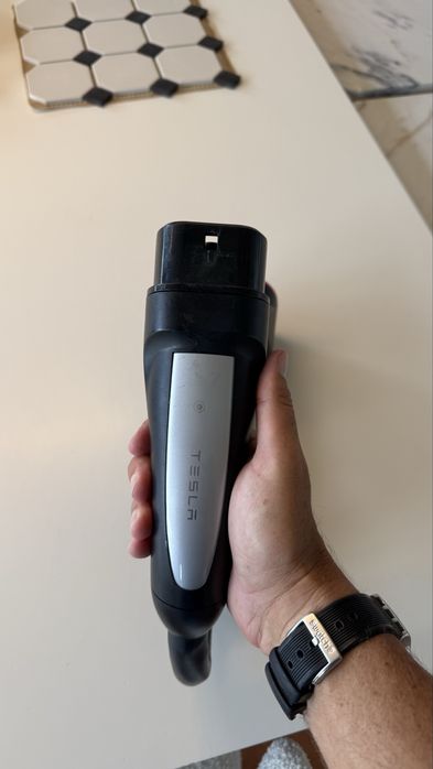 Carregador Chademo Tesla