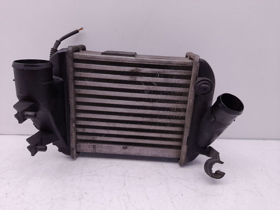 Radiador do intercooler AUDI A4 Avant (8E5, B6)