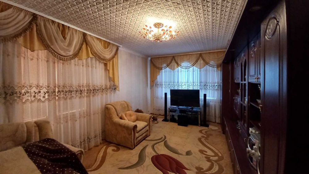 Продаж 2-К кв, вул. Соборності 3