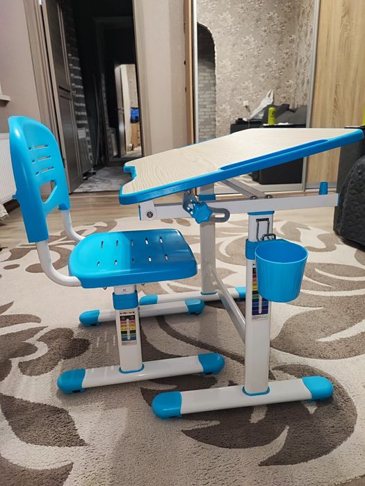 Комплект парта і стілець-трансформери fundesk Piccolino II Blue