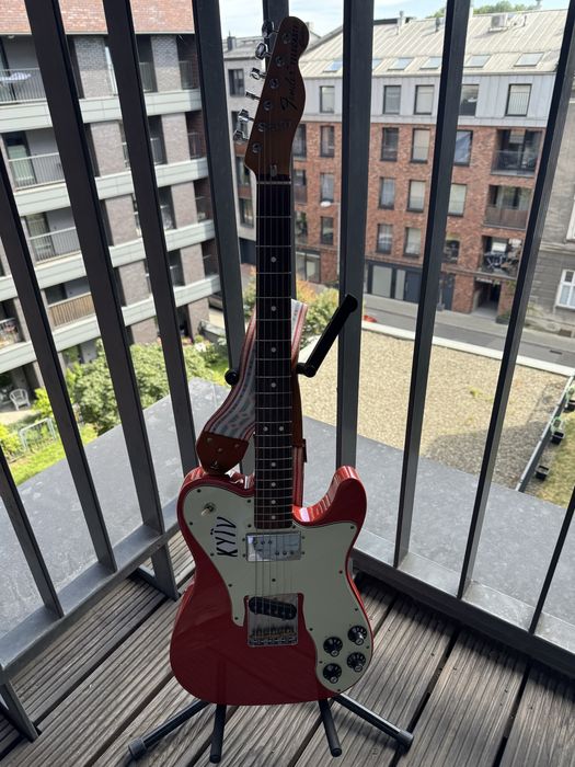 Fender Vintera 70s’ Telecaster Custom Fiesta Red