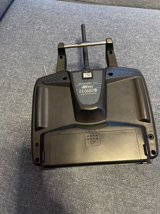 Kontroler Hitec Optic 6 radio pracujące w modulacji 2,4 GHz