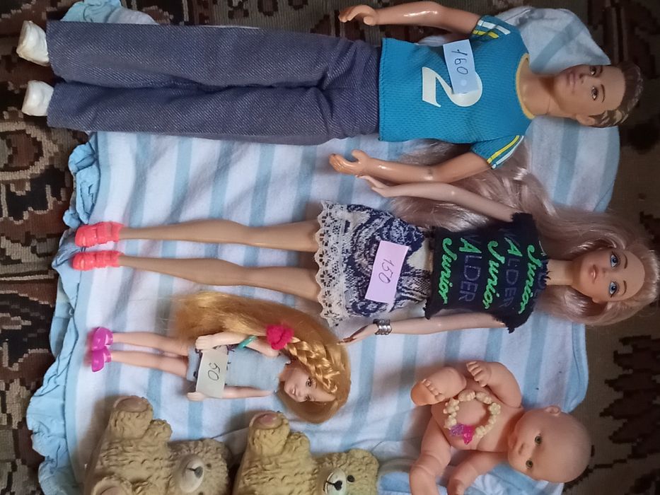 Продам Іграшки .