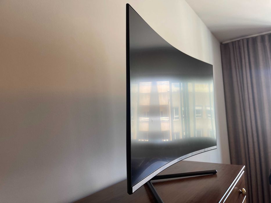 Samsung Monitor Curvo 32” CR50 Full HD HDMI 75Hz