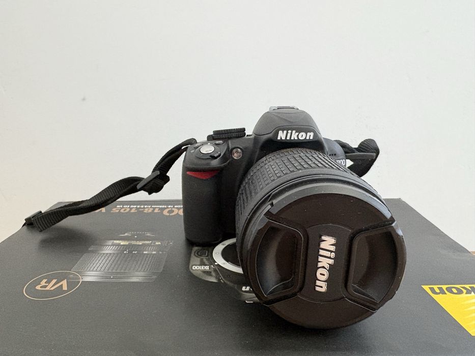 NIKON D3100 + obiektyw NIKKOR 18-105 VR Kit