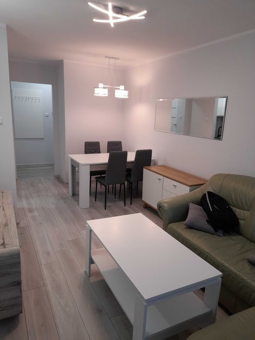 Do wynajęcia  Mieszkanie 2 pokojowe w Centrum umeblowane  z parkingiem Stan idealny
