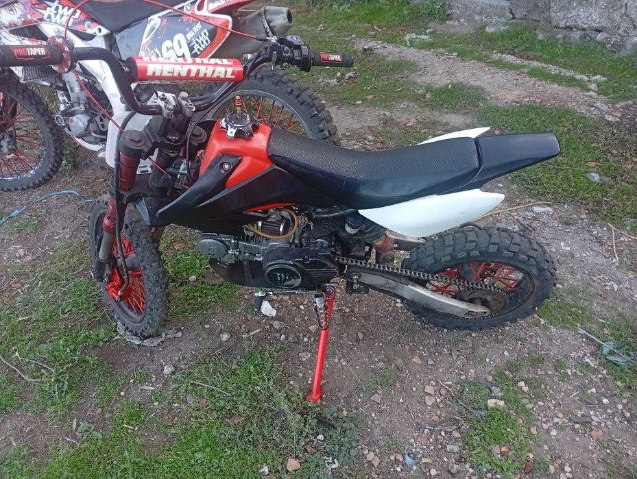Vendo pit baik 125 e outra pra peças