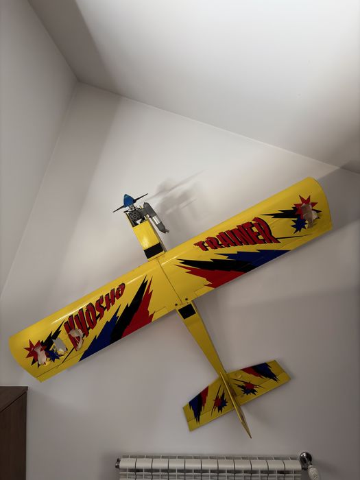 Conjunto avião e caro r/c kyosho