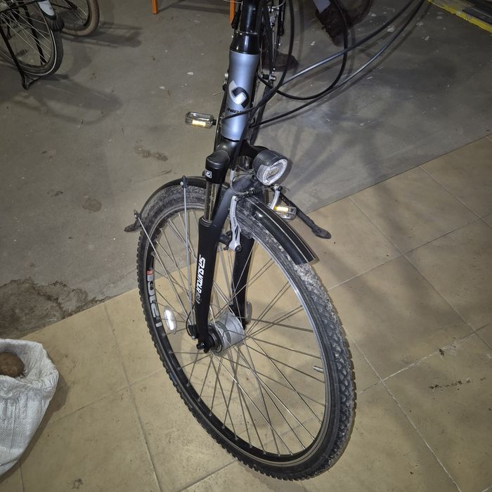 Sprzedam rower turystyczny Voyager Unibike