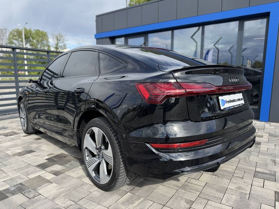 Audi e-tron 2020 freshauto