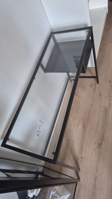 Biurko, stolik na laptop, szklany blat, IKEA