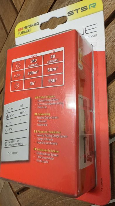 Latarka Ledlenser Solidline ST5R - 380 lum. zasięg 230 metrów LED USB