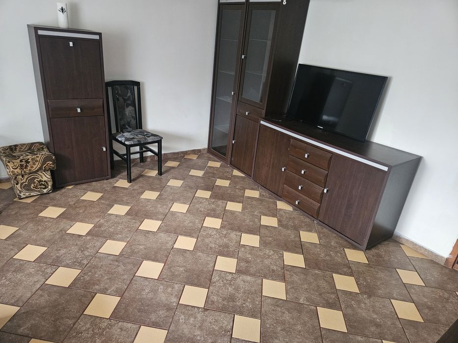Wynajmę bezczynszowe mieszkanie 78m2 na parterze.