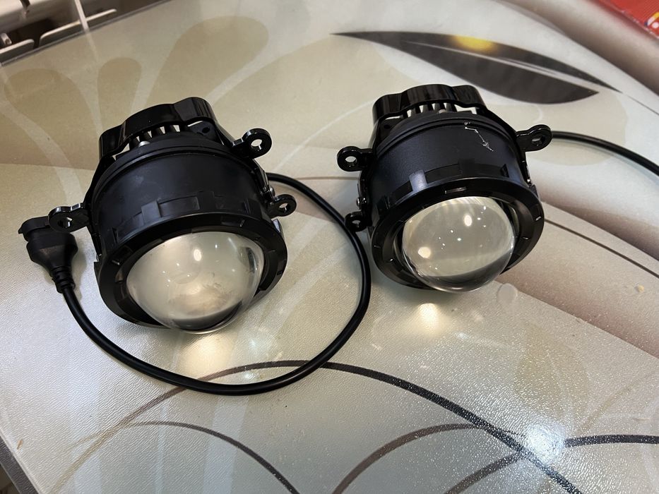 Противотуманки универсальные