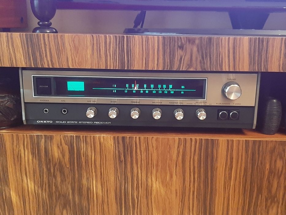 Onkyo receiver Y200 D