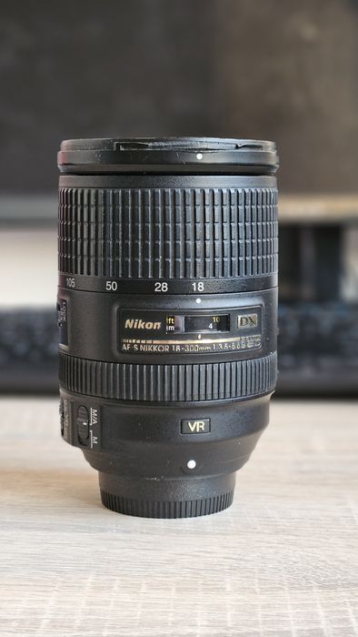 Obiektyw Nikkor AF-S 18-300, 3,5-5,6G ED VR