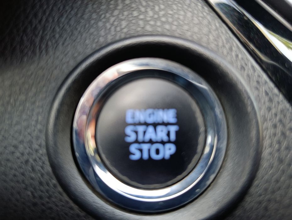 Продам Tойота C-HR! ORIGINAL!