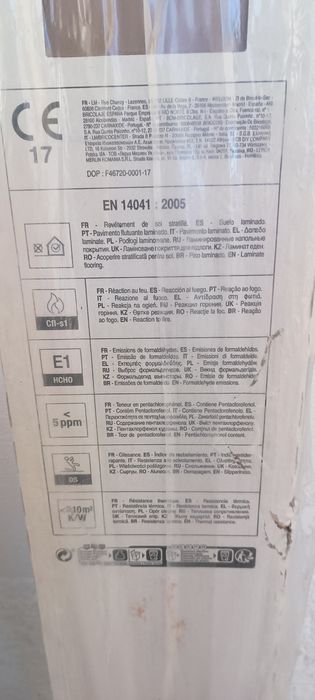 Flutuante Artens CL 32 AC4 + 2 rolos cortiça