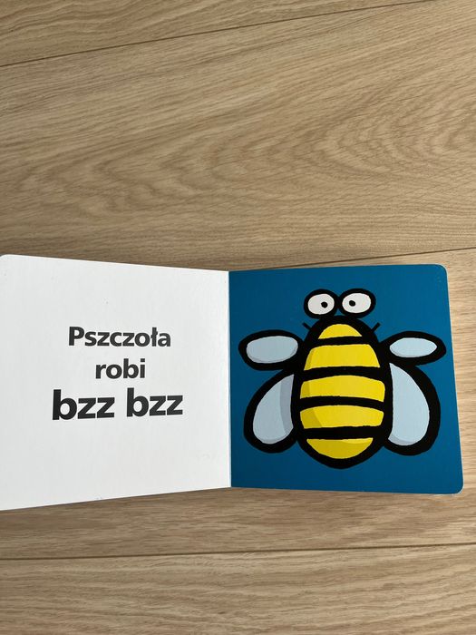 Księga dźwięków oraz pucio zabawy gestem i dźwiękiem