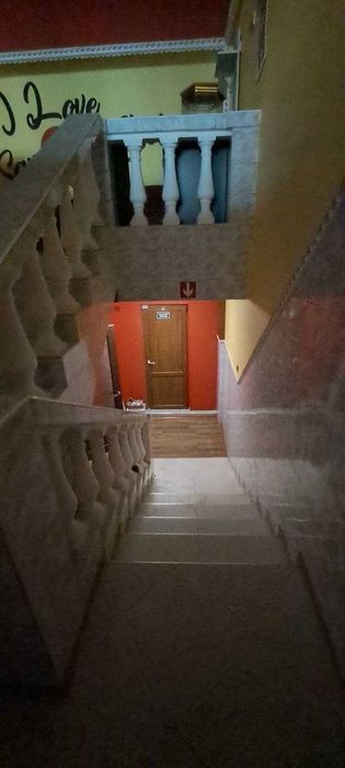 Приміщення для бізнесу 300 м² у центрі міста з меблями та обладнанням