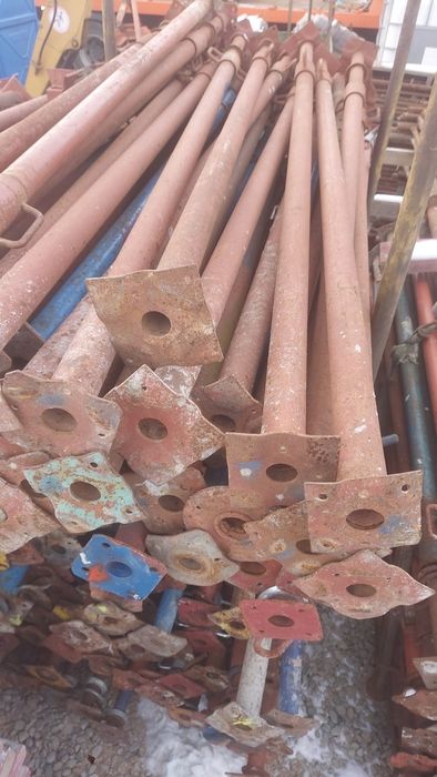 Stemple Metalowe Budowlane Podpory Transport