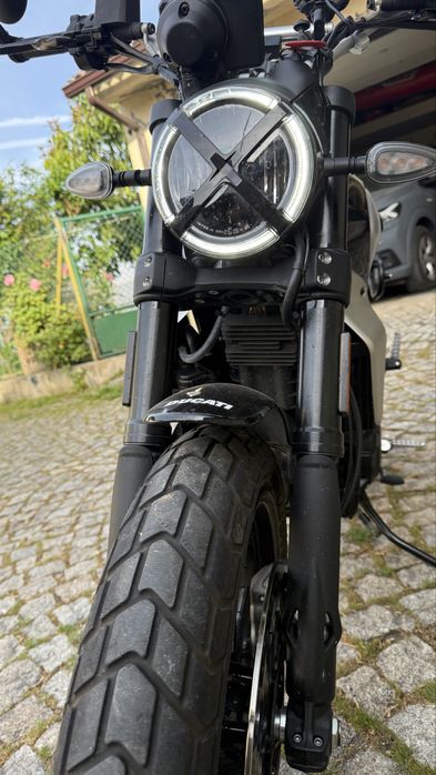 Ducati Scrambler 800 Icon