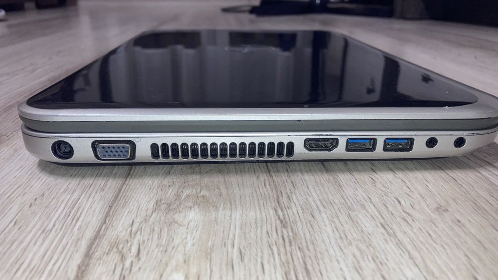 Laptop Dell Inspiron 5520