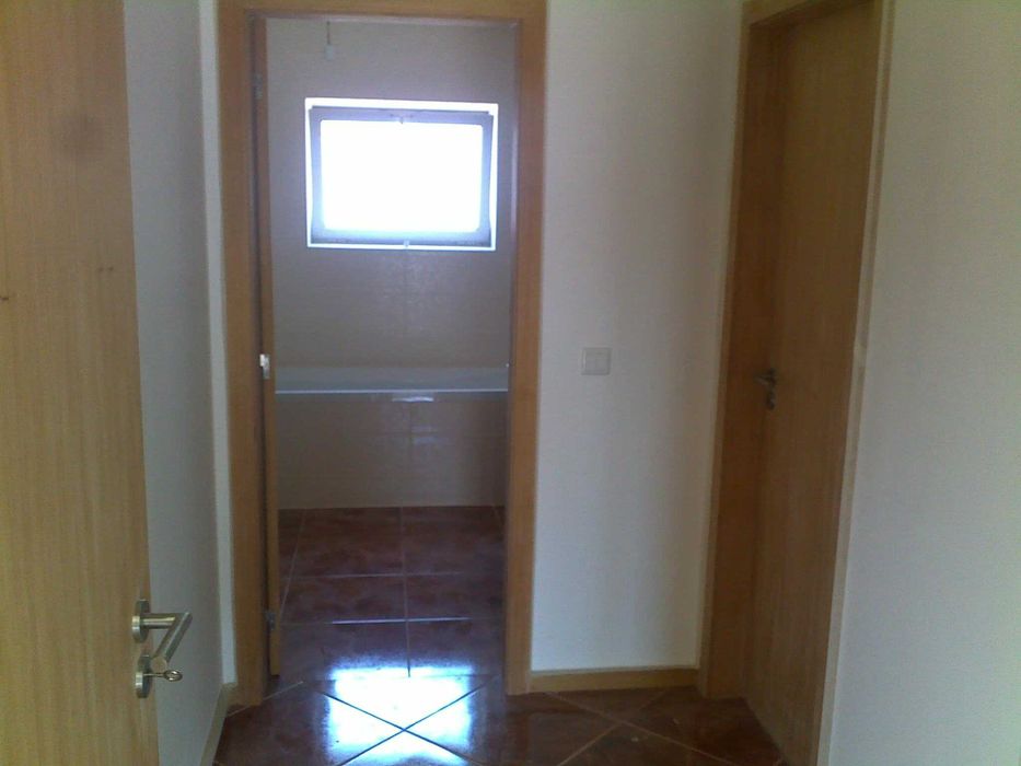 Arrenda-se andar moradia t2 Em Mogege