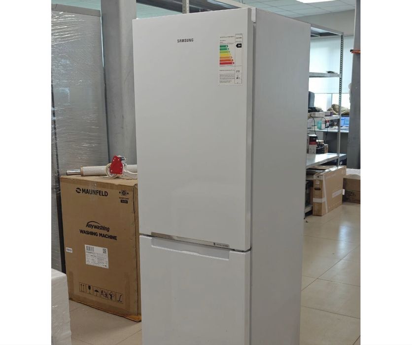 Холодильник з доставкою Samsung RB30A30N0WW, гарантія, занос
