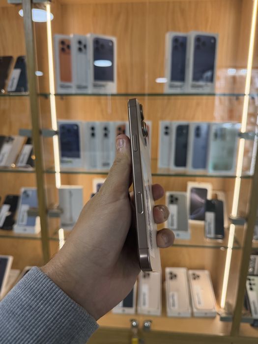 IPHONE 16 PRO MAX 256GB COMO NOVO