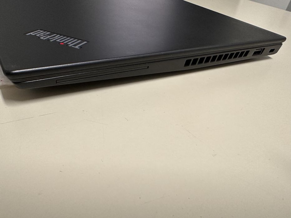 Portatil Lenovo T14S 1Gen